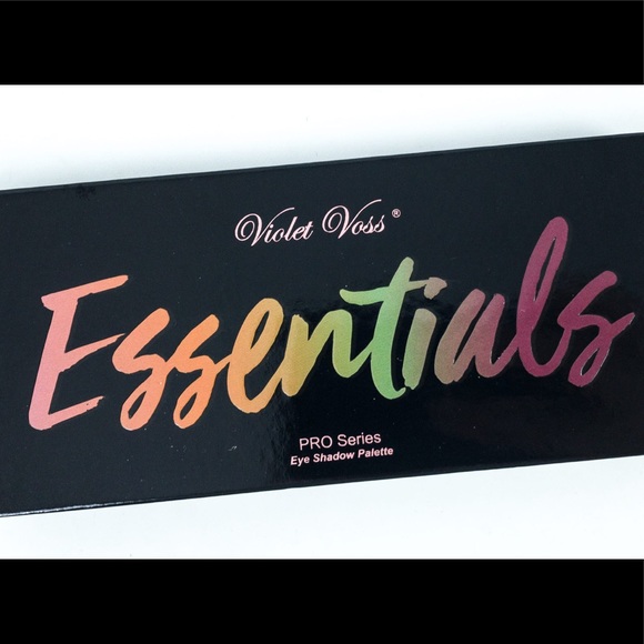 Violet Voss Essentials Eyeshadow Palette - Picture 5 of 5